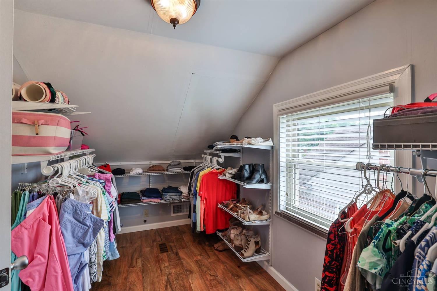 3819 N Broadlawn Circle