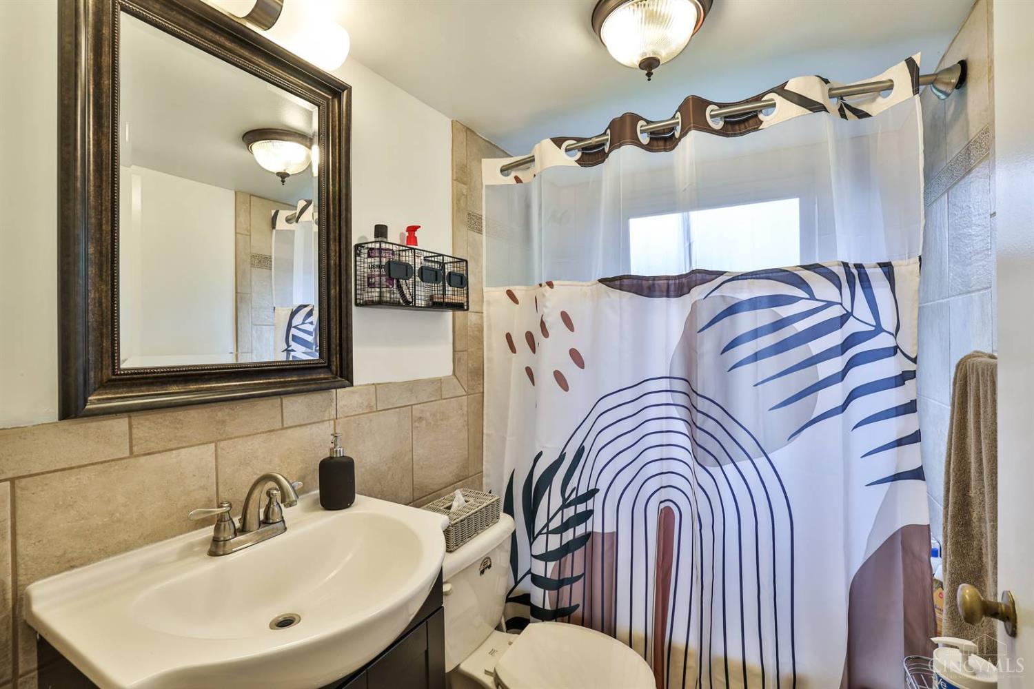 3819 N Broadlawn Circle