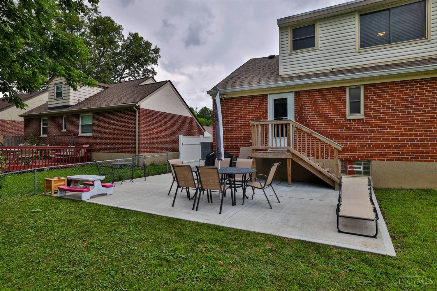 3819 N Broadlawn Circle