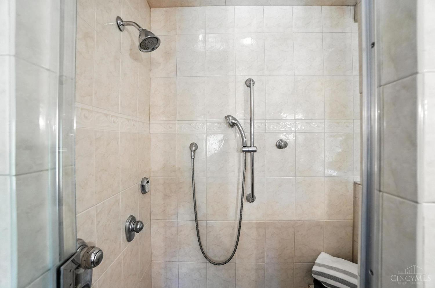 1338 Suncrest Drive