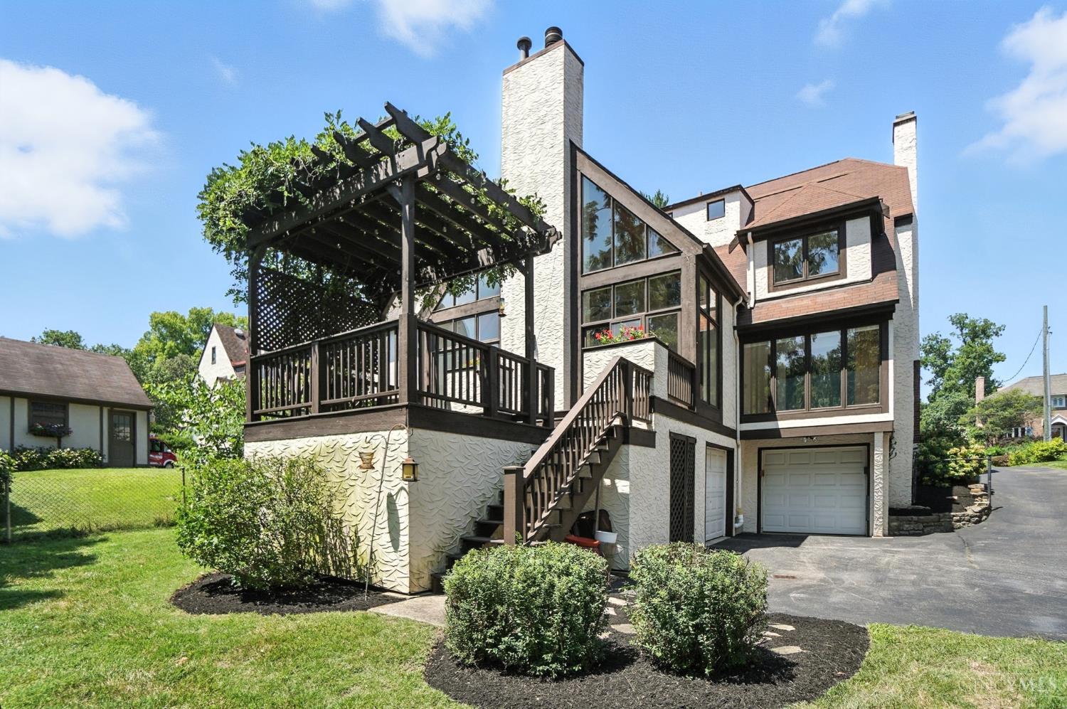 1338 Suncrest Drive