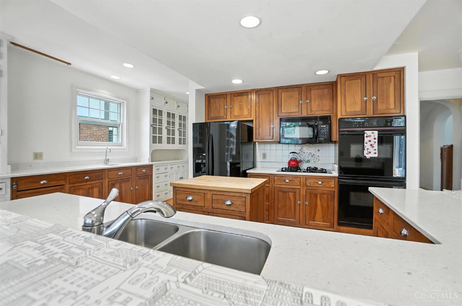 1338 Suncrest Drive