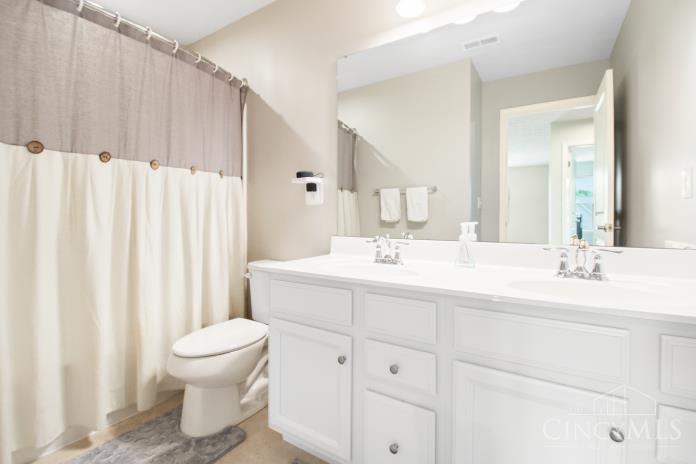 1425 Pine Bluffs Way