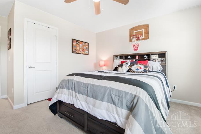 1425 Pine Bluffs Way