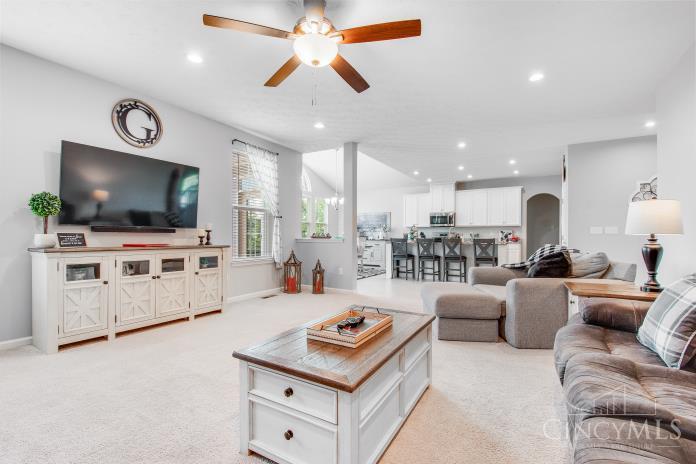 1425 Pine Bluffs Way