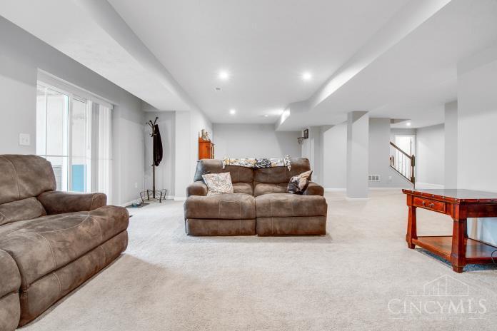 1425 Pine Bluffs Way