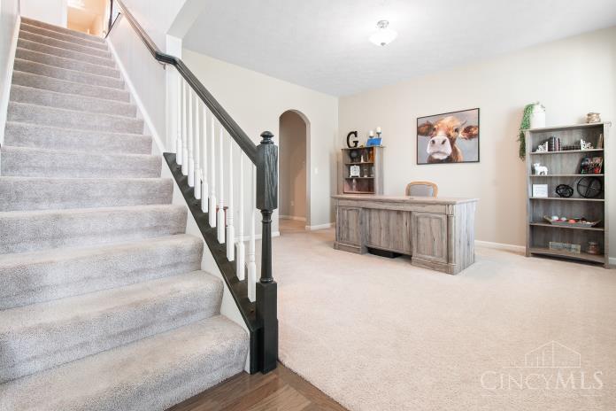 1425 Pine Bluffs Way