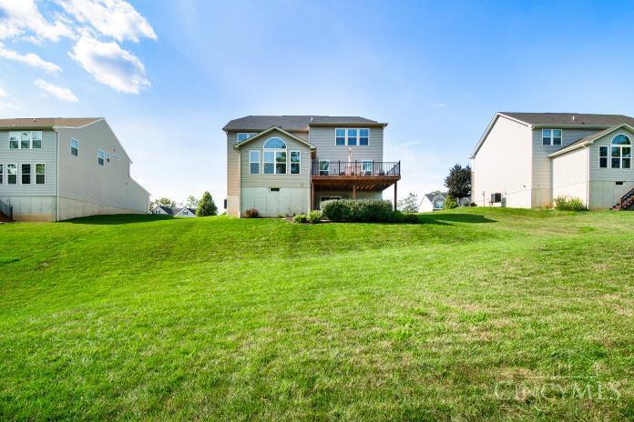 1425 Pine Bluffs Way