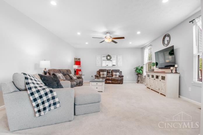 1425 Pine Bluffs Way