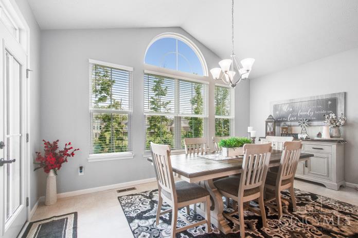 1425 Pine Bluffs Way