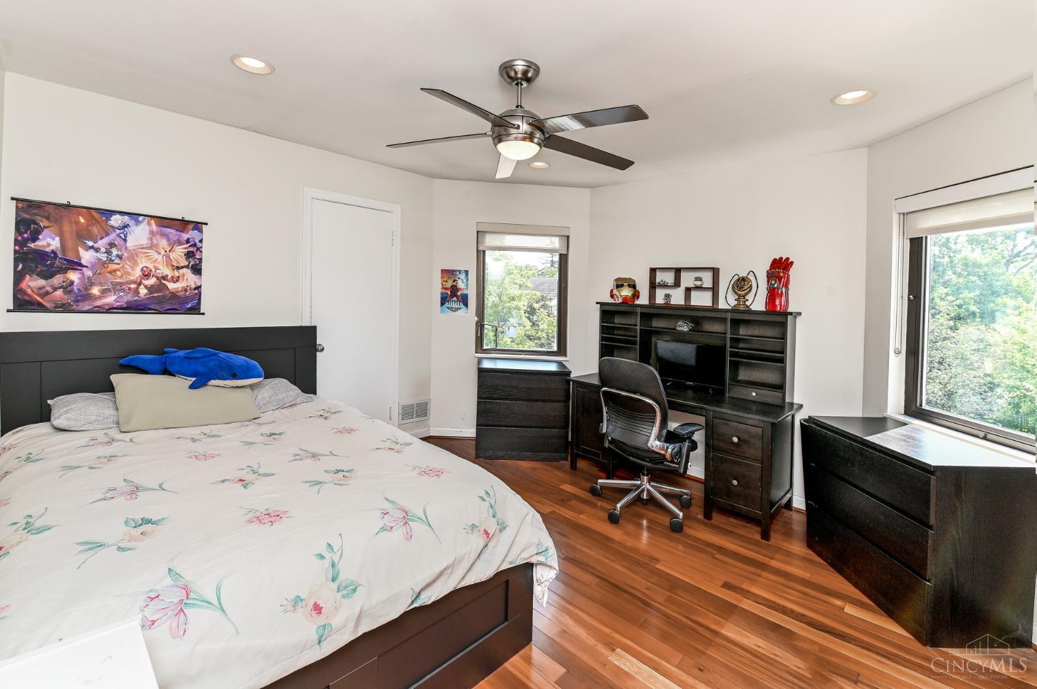 25 Observatory Hill