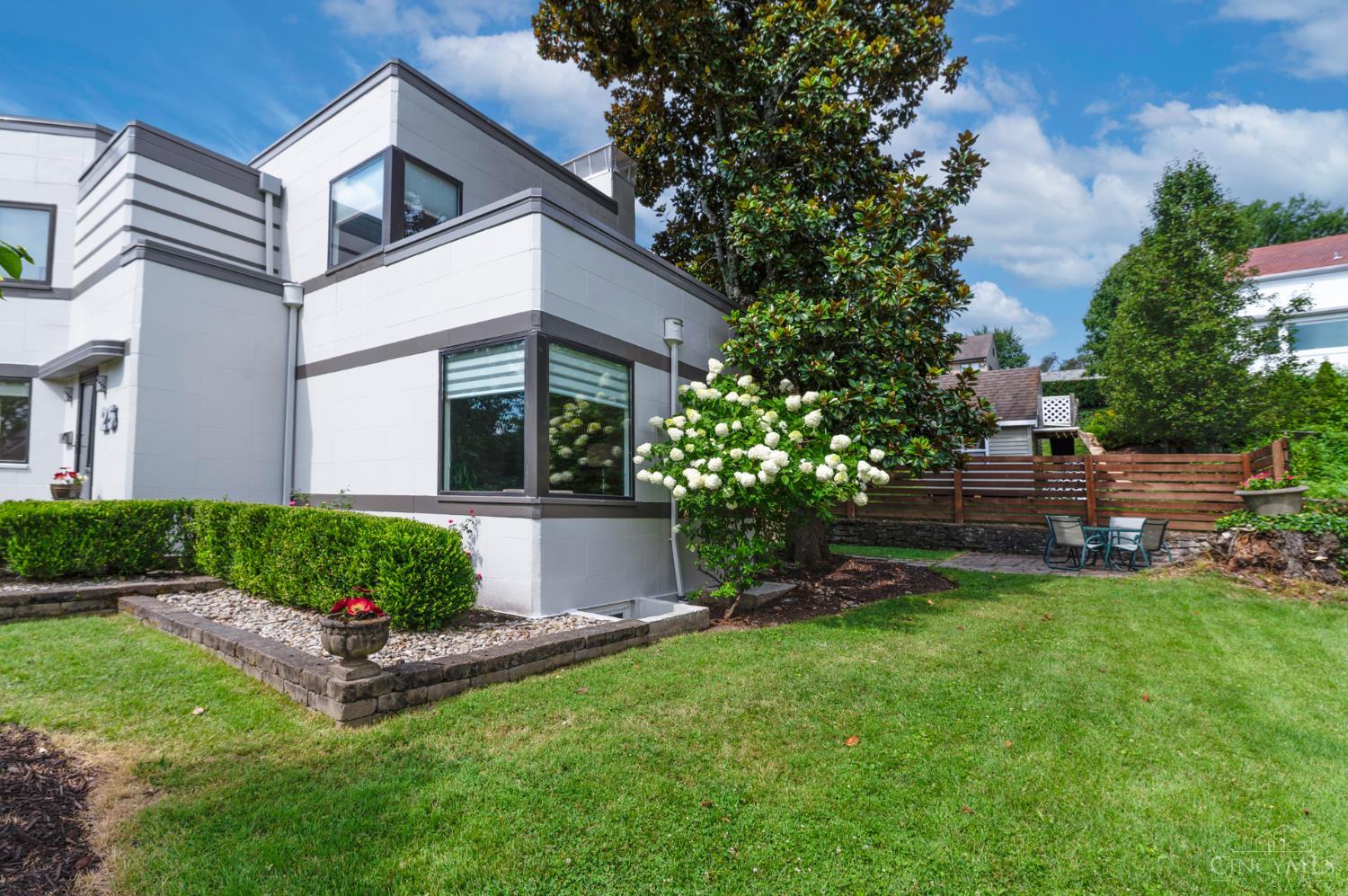 25 Observatory Hill