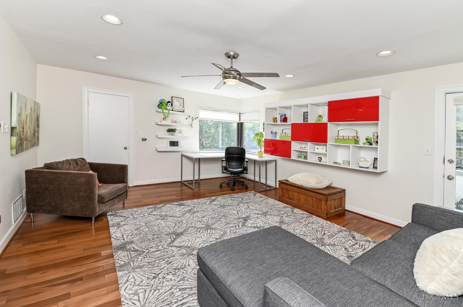 25 Observatory Hill