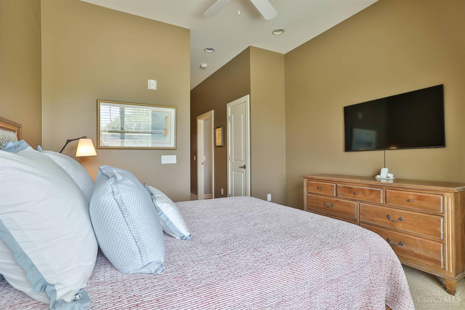 3901 West Street 308