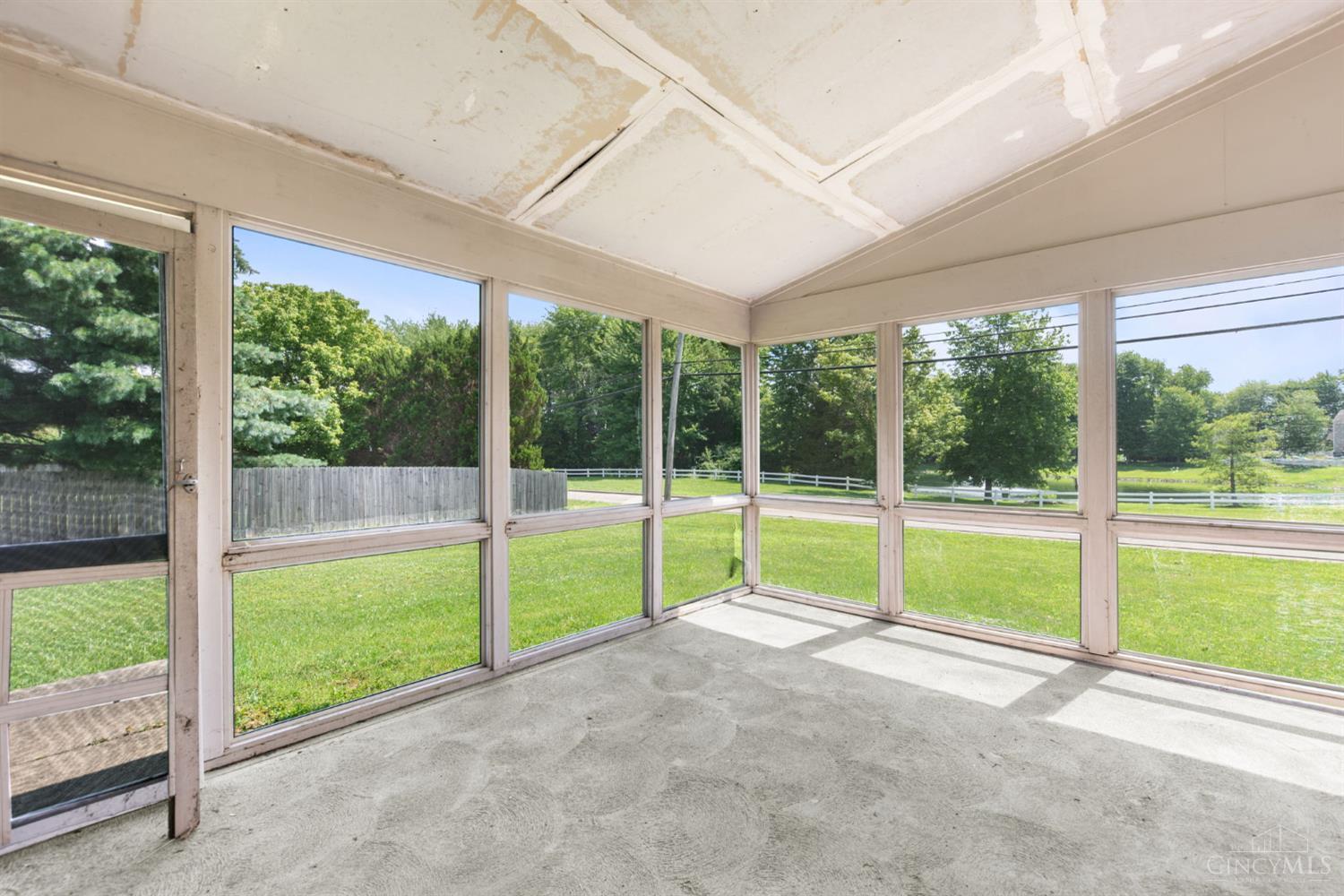 1182 McGuffey Lane