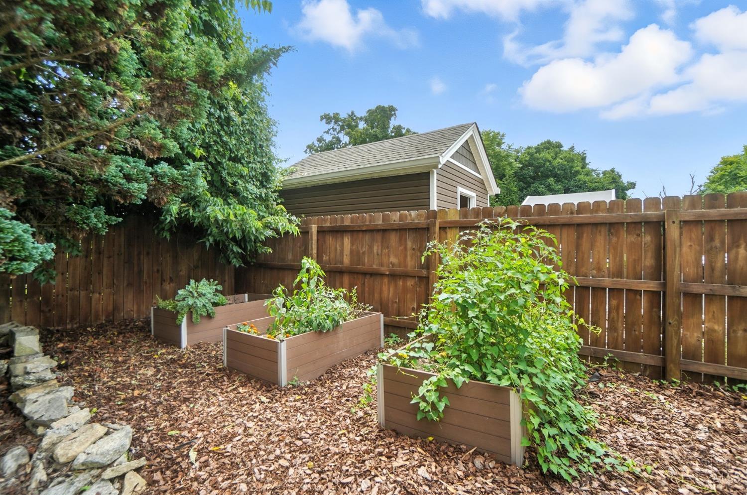 4722 Glenshade Avenue