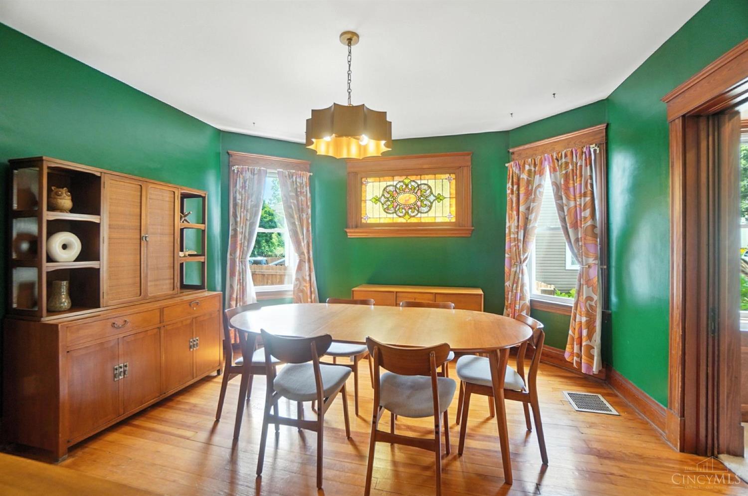 4722 Glenshade Avenue