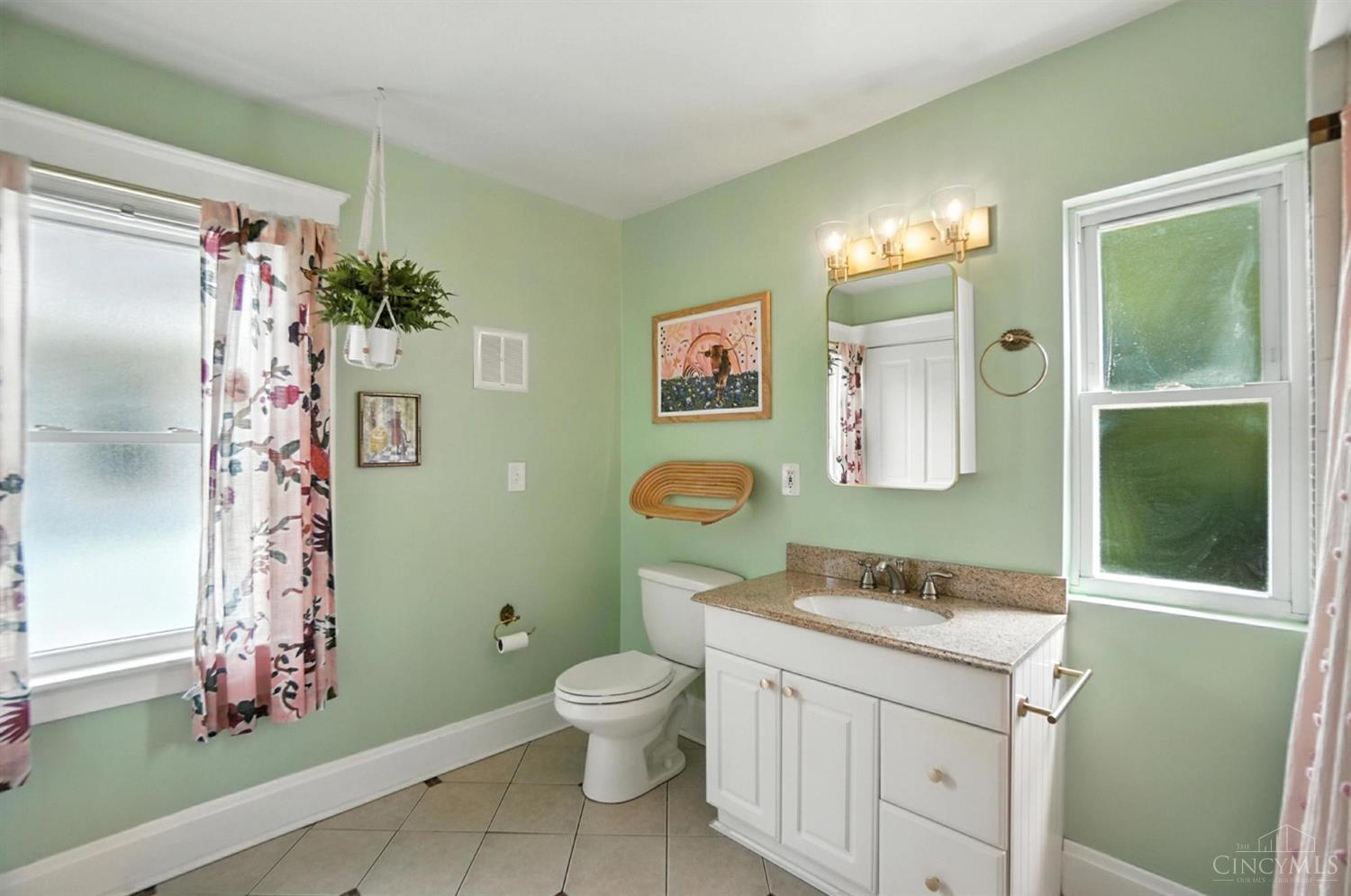 4722 Glenshade Avenue