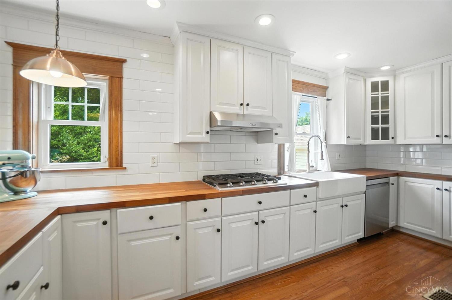 4722 Glenshade Avenue