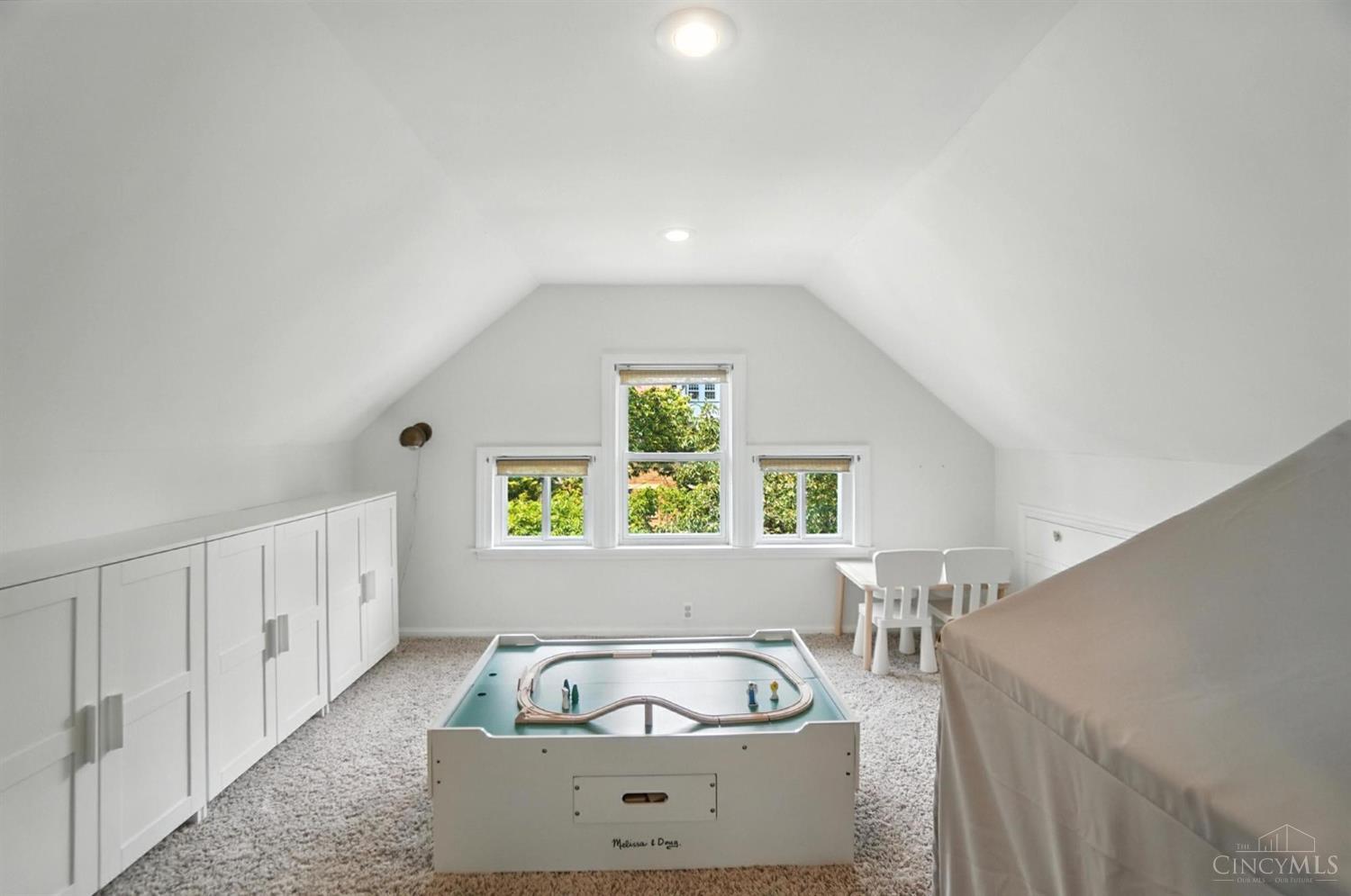 4722 Glenshade Avenue