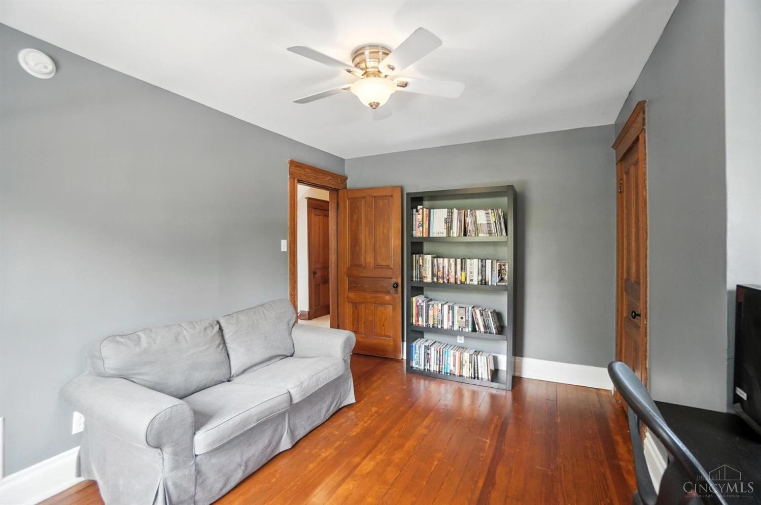 4722 Glenshade Avenue