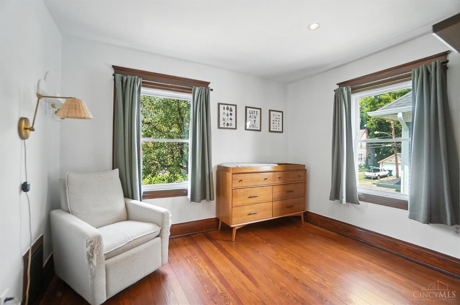 4722 Glenshade Avenue