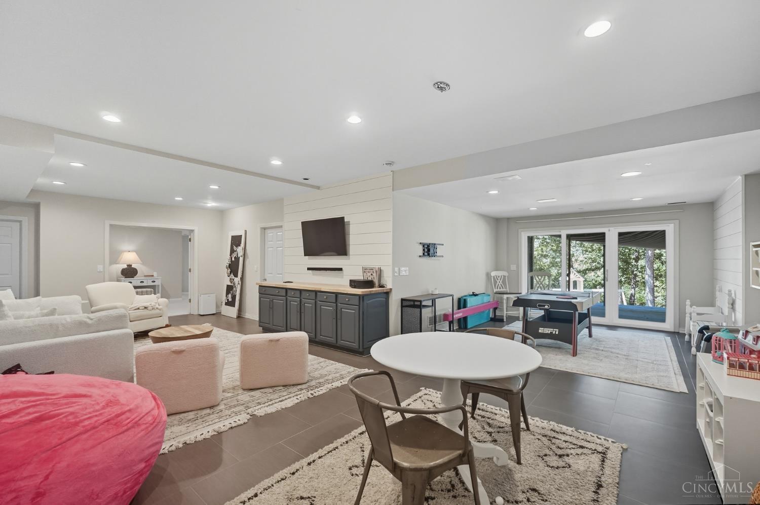 1221 Mistymeadow Lane