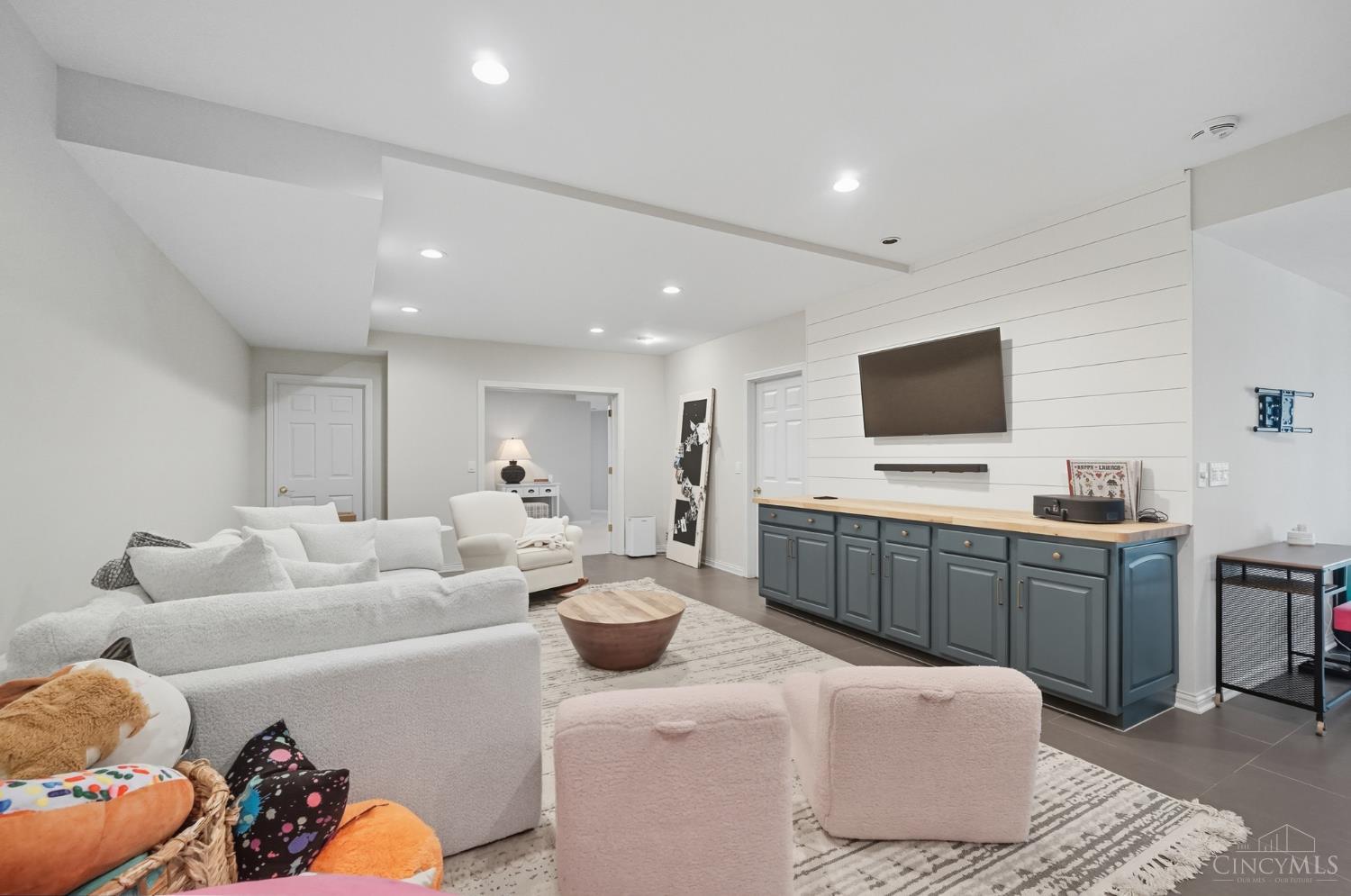 1221 Mistymeadow Lane