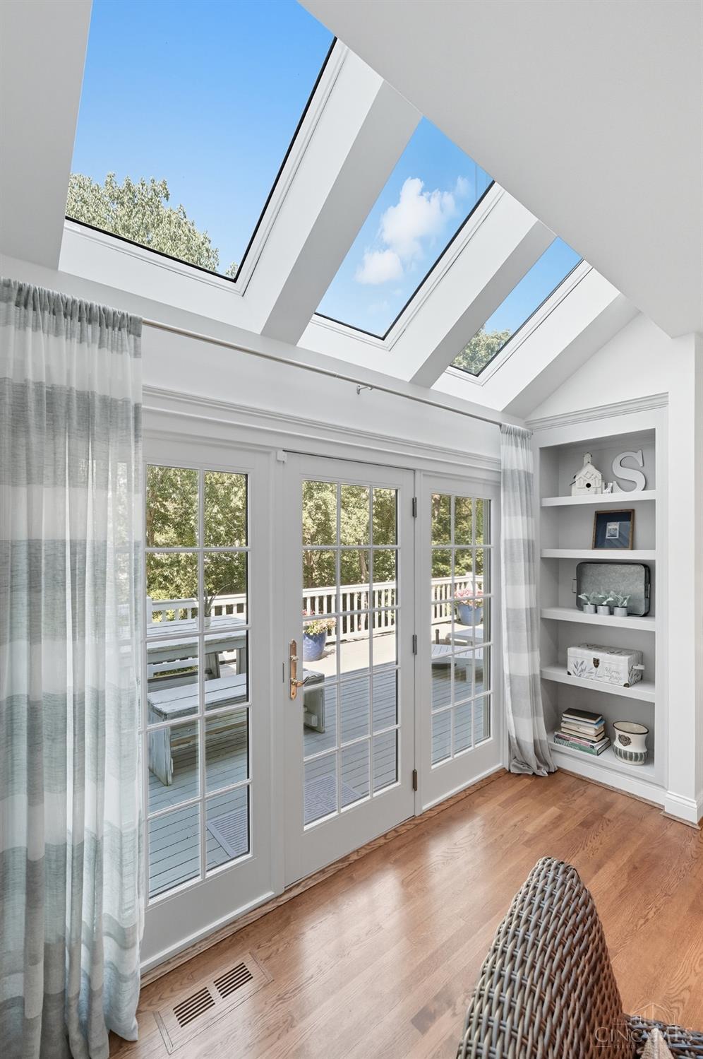 1221 Mistymeadow Lane