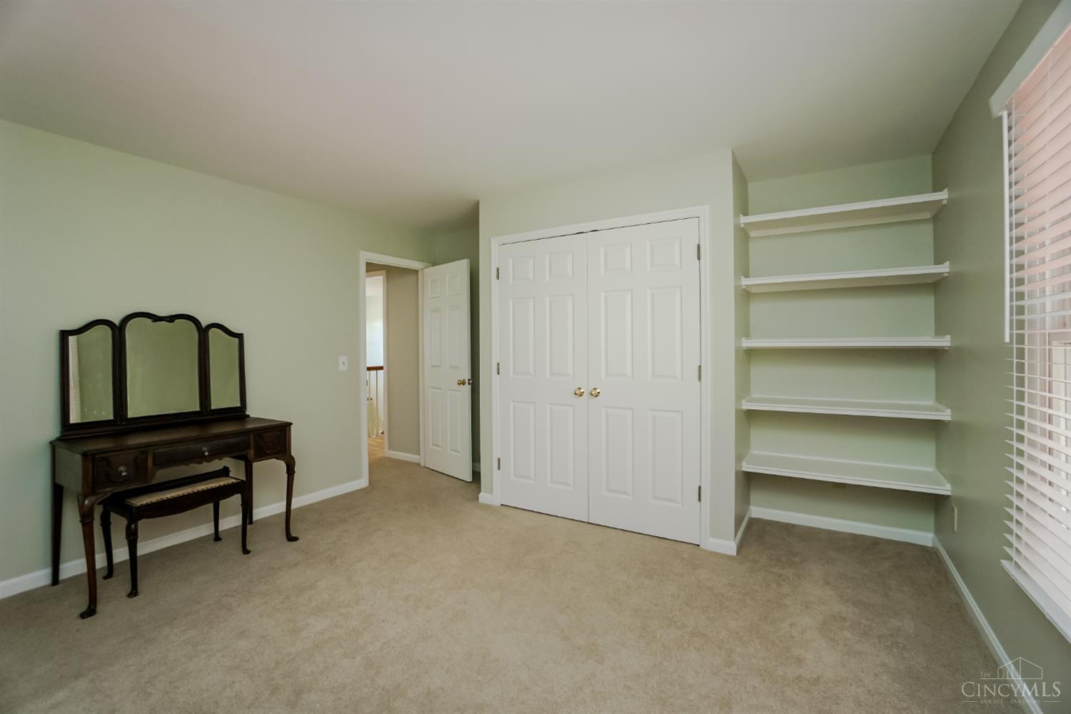 1323 Thornbird Drive