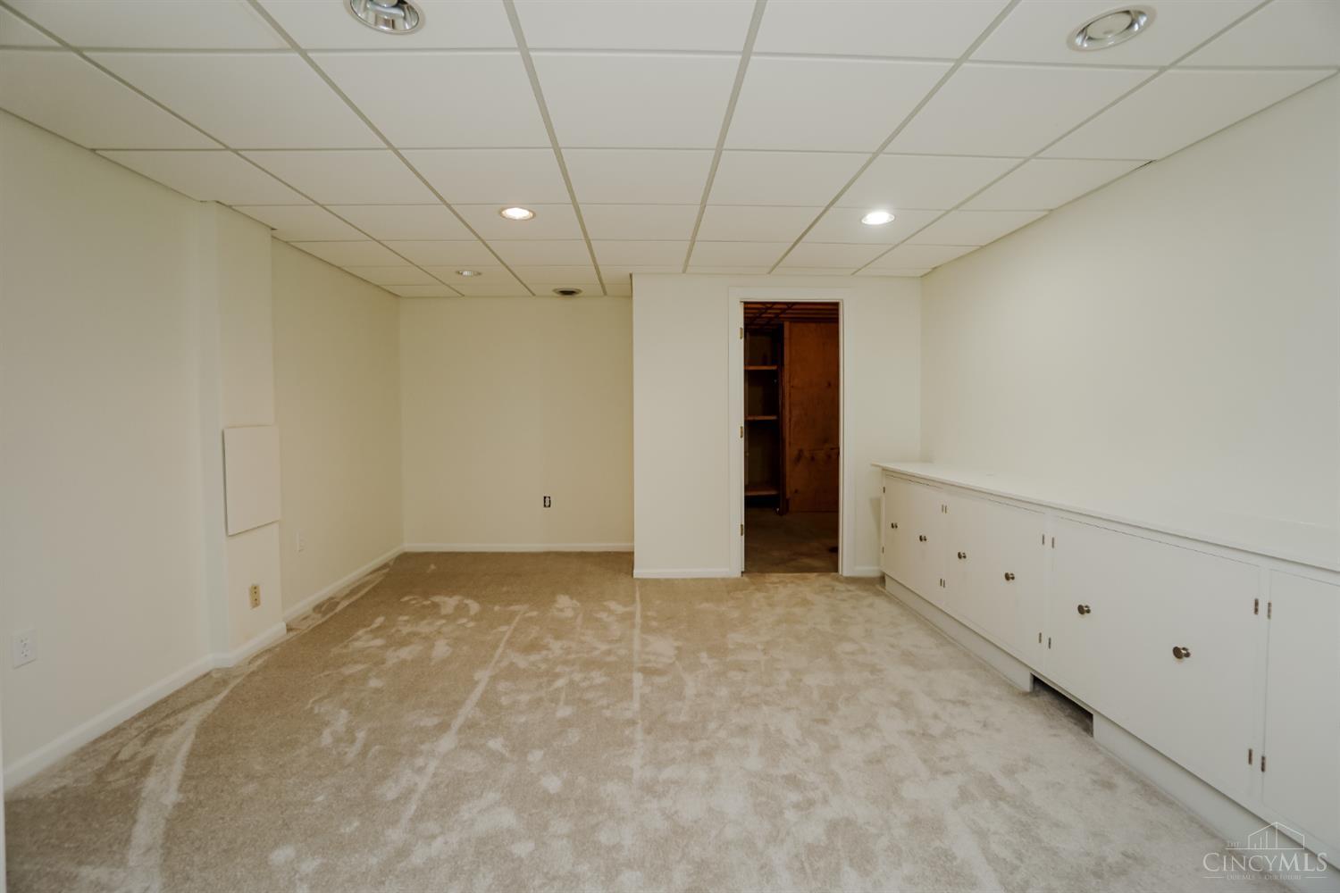 1323 Thornbird Drive