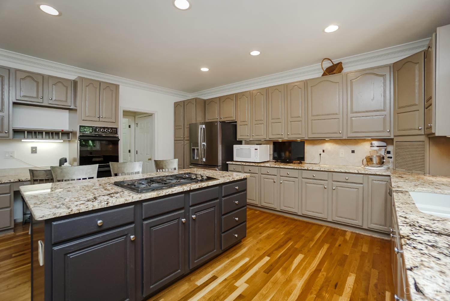 1323 Thornbird Drive