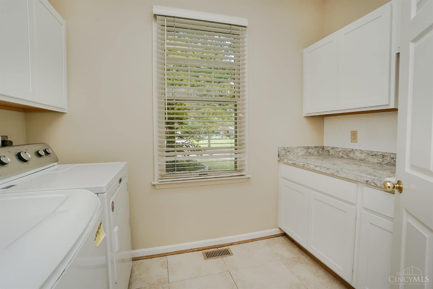 1323 Thornbird Drive