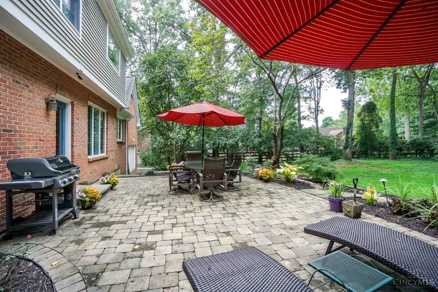 1323 Thornbird Drive