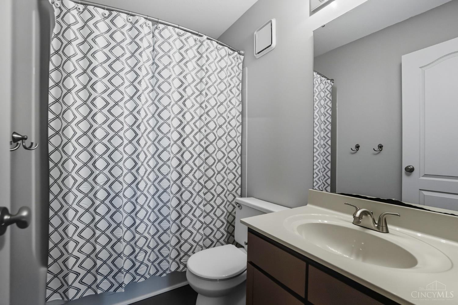 2429 Candlemakers Lane