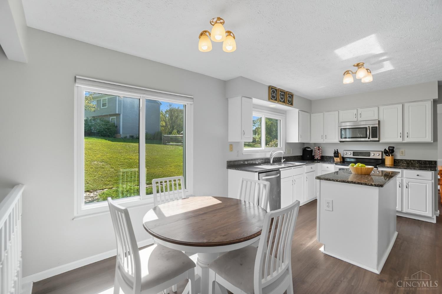 2429 Candlemakers Lane