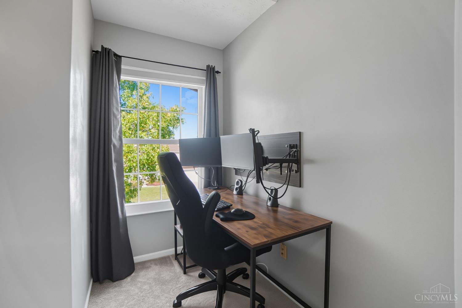 2429 Candlemakers Lane