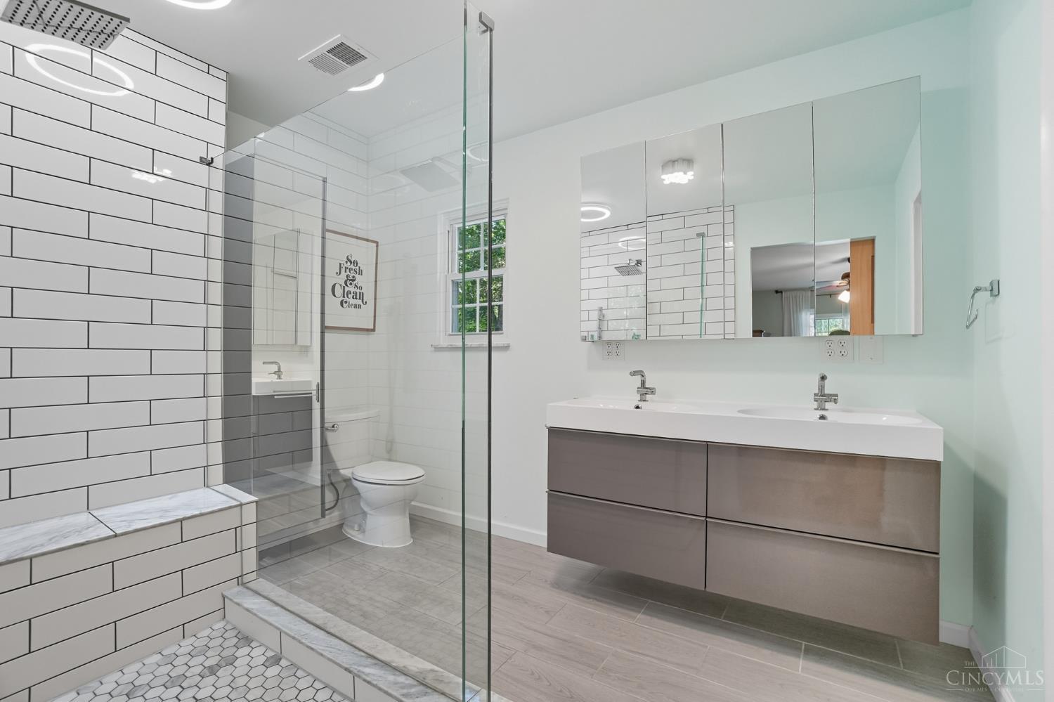 814 Oak Canyon Drive