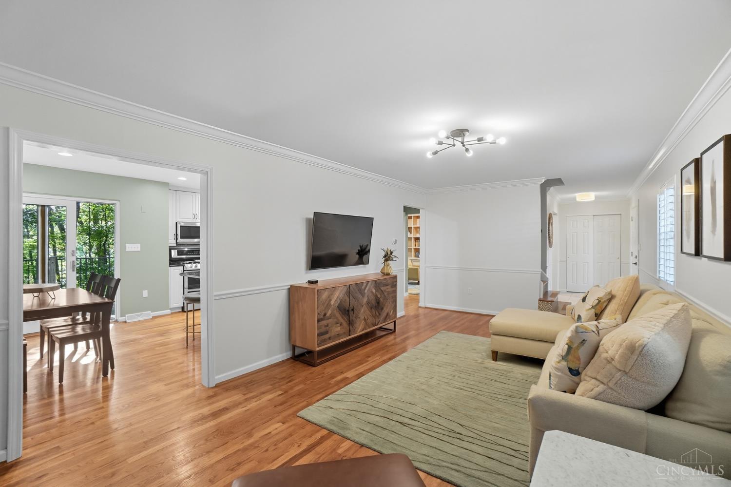 814 Oak Canyon Drive