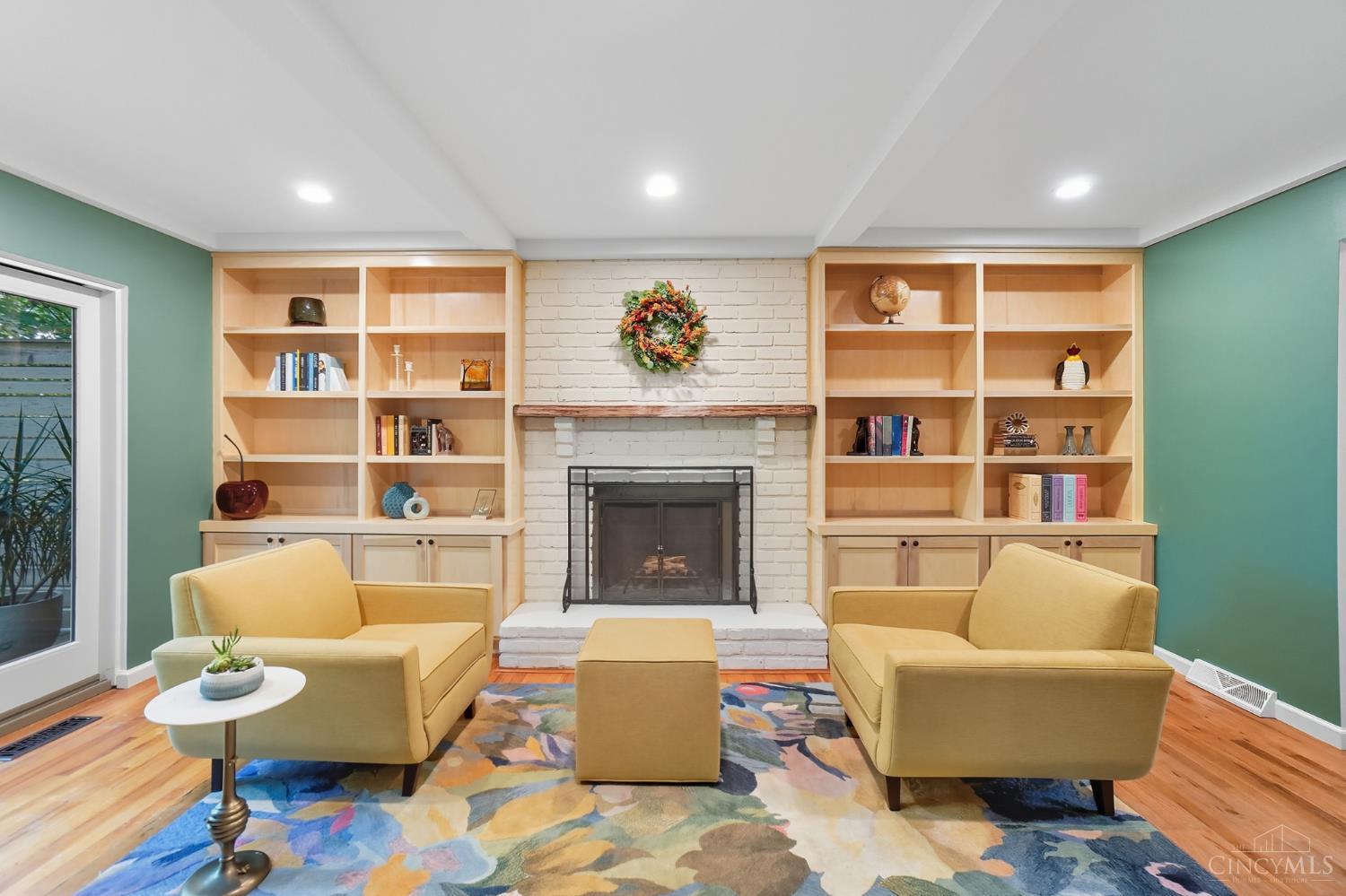 814 Oak Canyon Drive