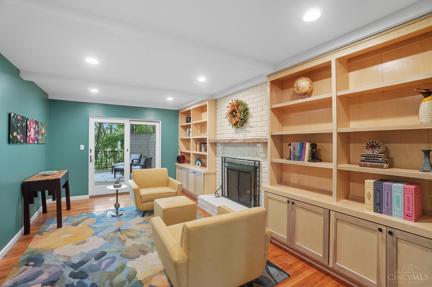 814 Oak Canyon Drive