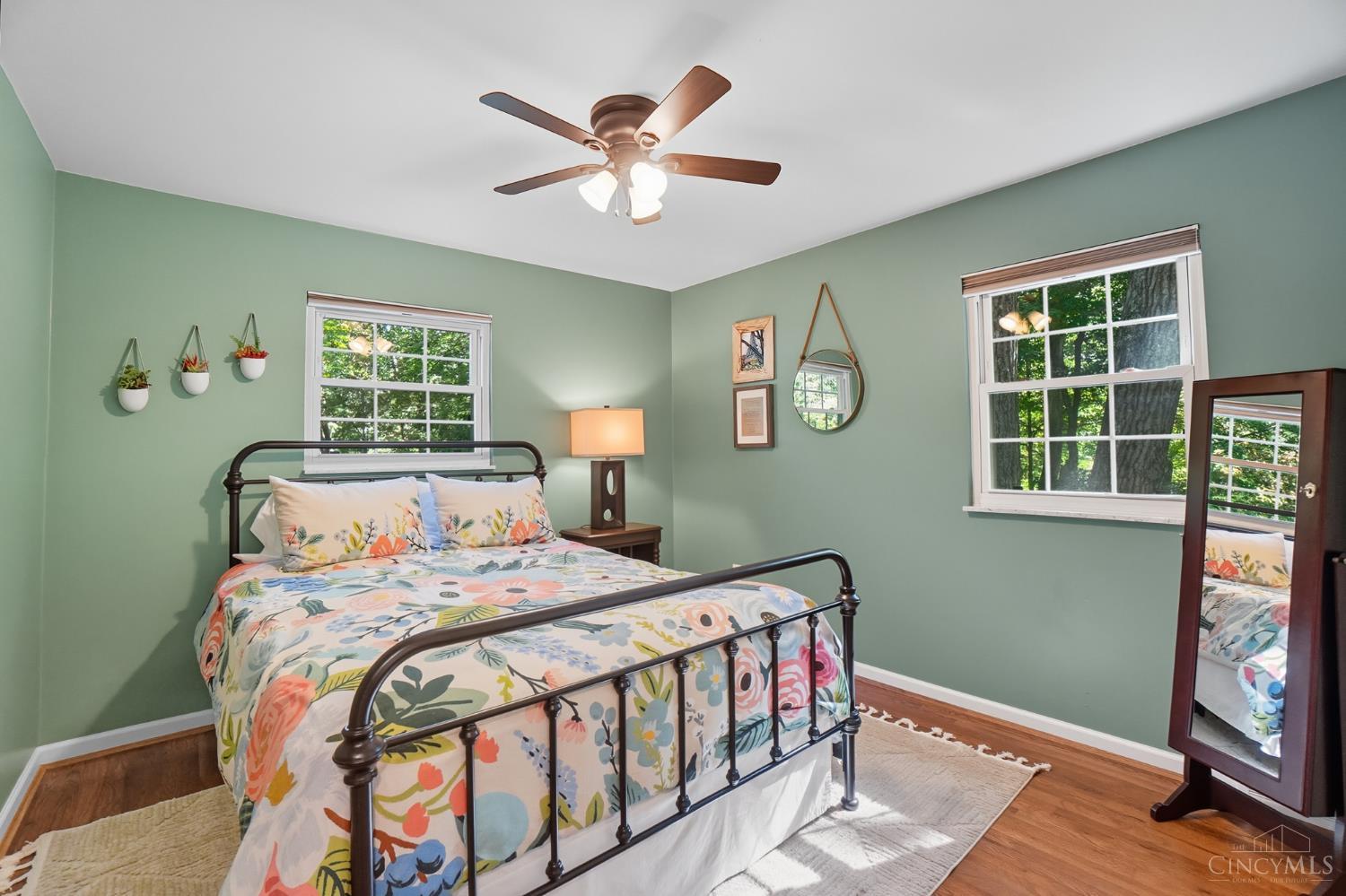 814 Oak Canyon Drive