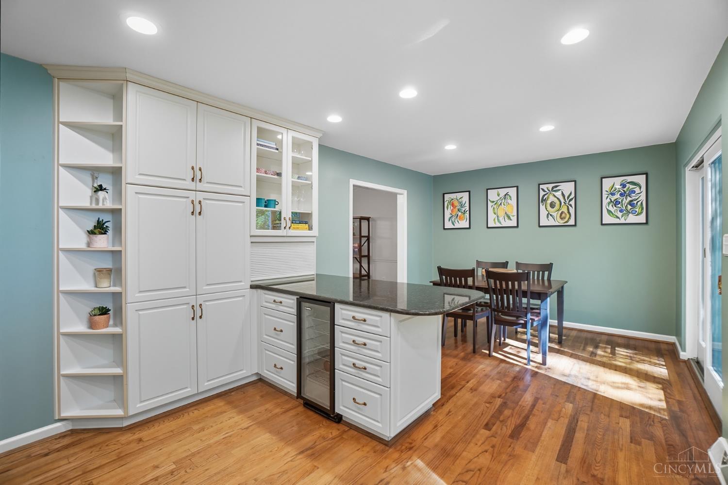 814 Oak Canyon Drive