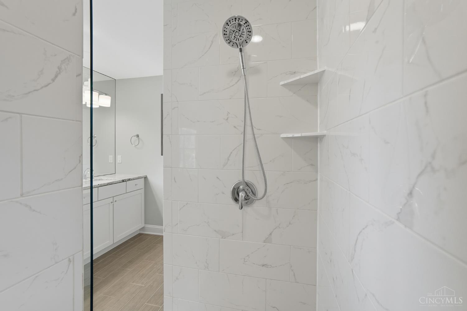 3633 Stettinius Avenue