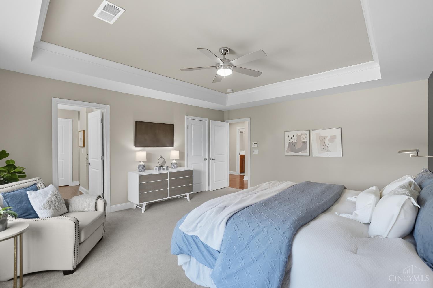 3633 Stettinius Avenue