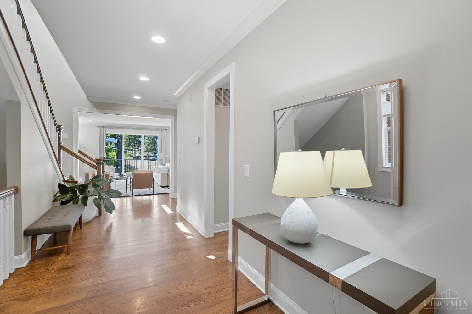 3633 Stettinius Avenue