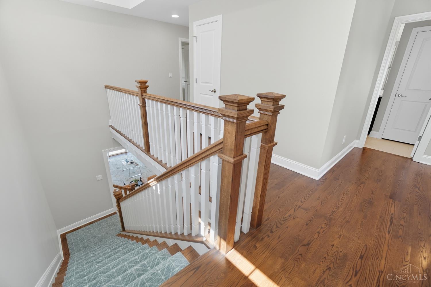 3633 Stettinius Avenue