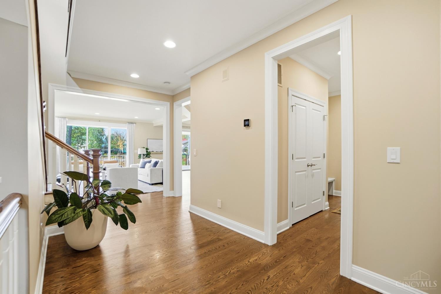 3633 Stettinius Avenue