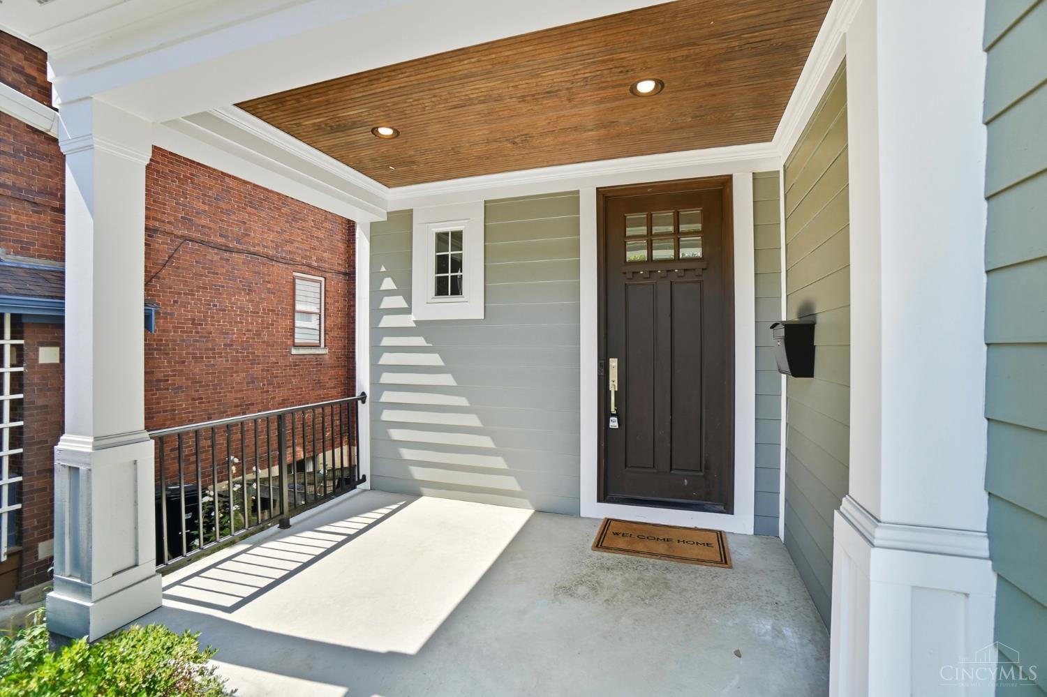 3633 Stettinius Avenue