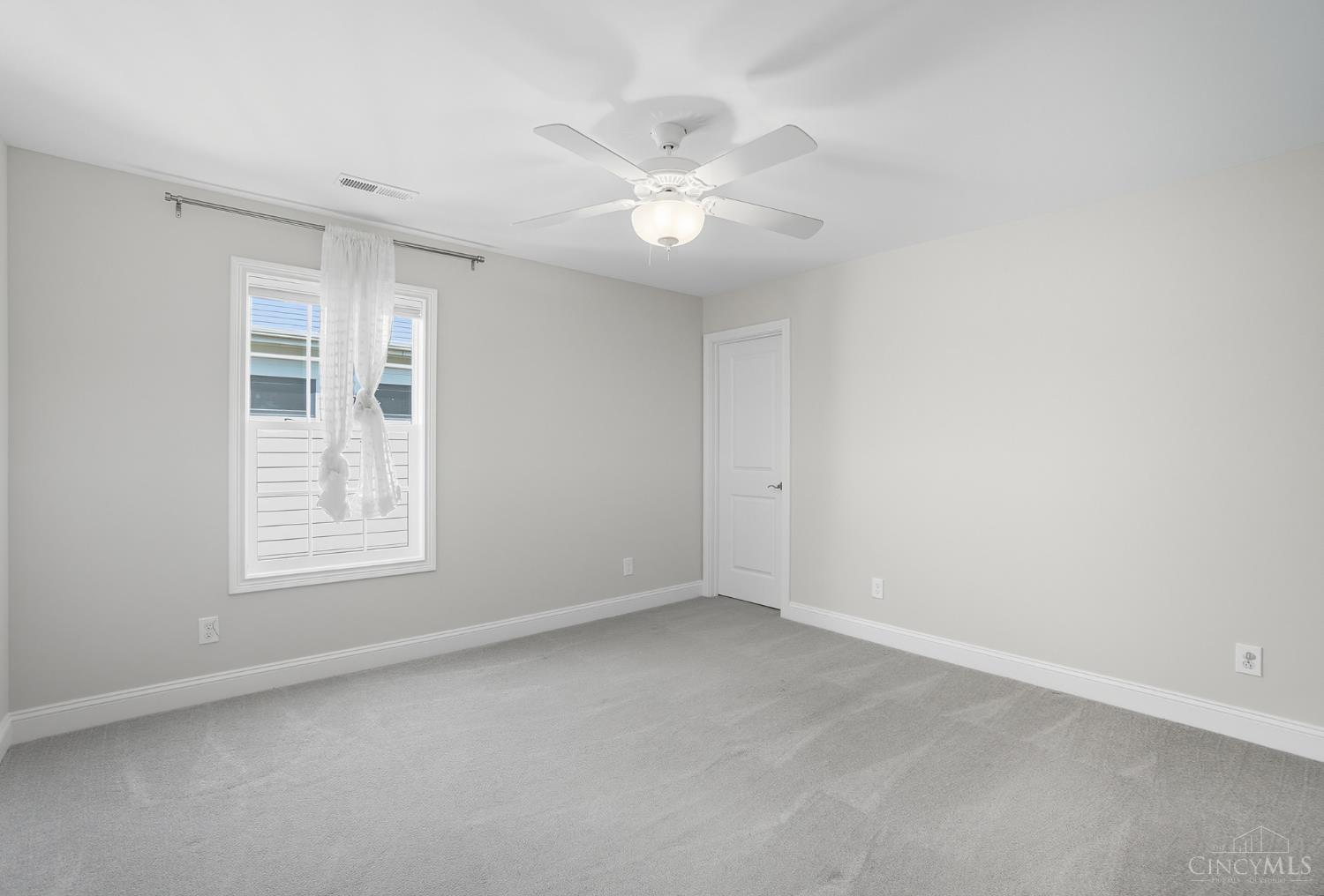 3633 Stettinius Avenue